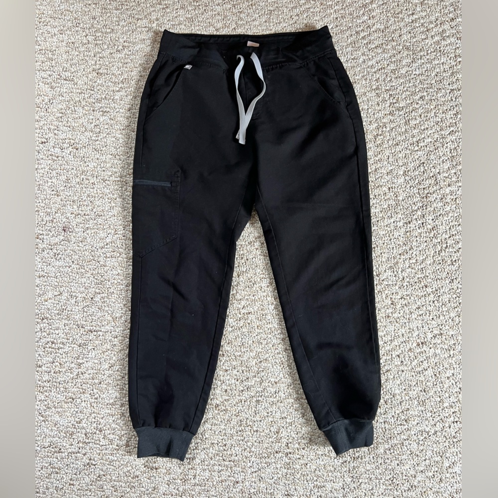 FIGS joggers